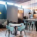 Premier Hotel