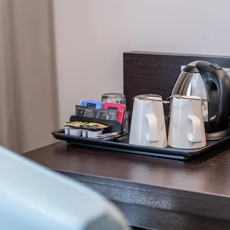 Premier Hotel 3*