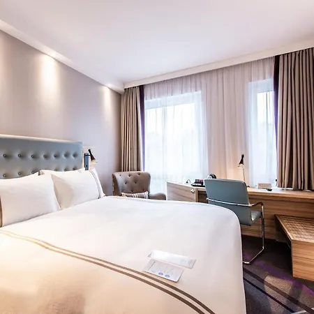 Premier Hotel 3*